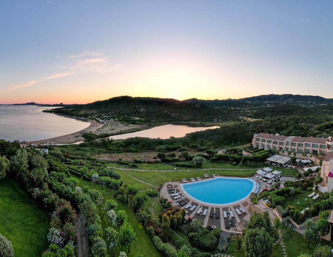 L'Ea Bianca Luxury Resort บายาซาร์ดิเนีย ภายนอก รูปภาพ