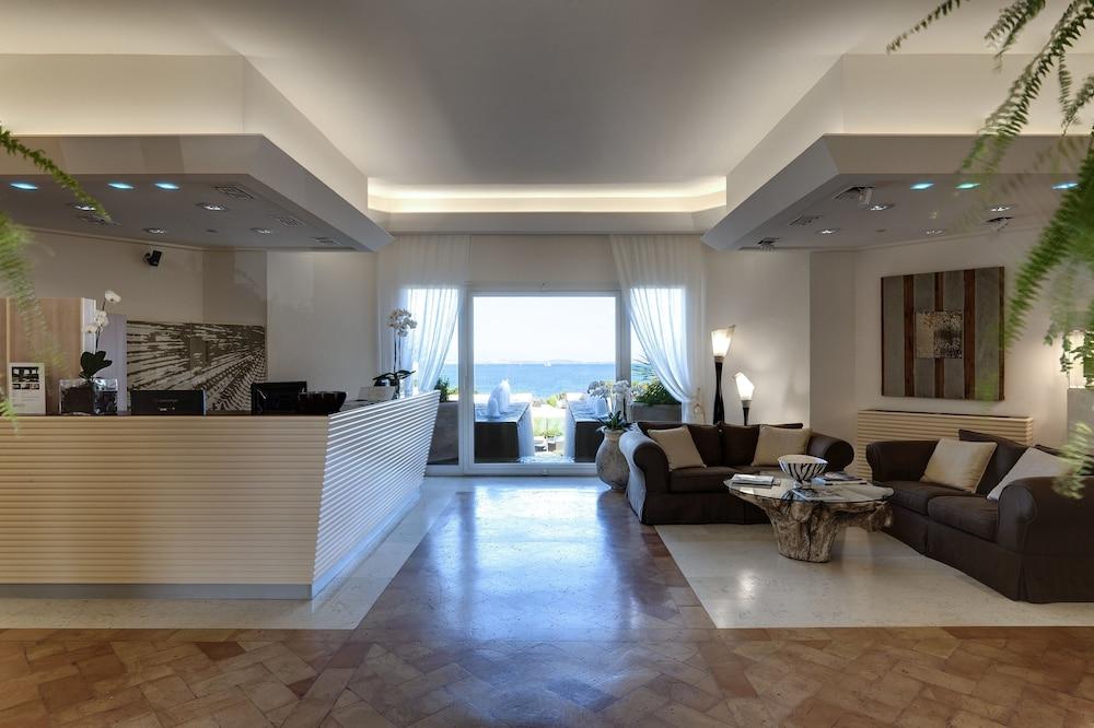 L'Ea Bianca Luxury Resort บายาซาร์ดิเนีย ภายนอก รูปภาพ