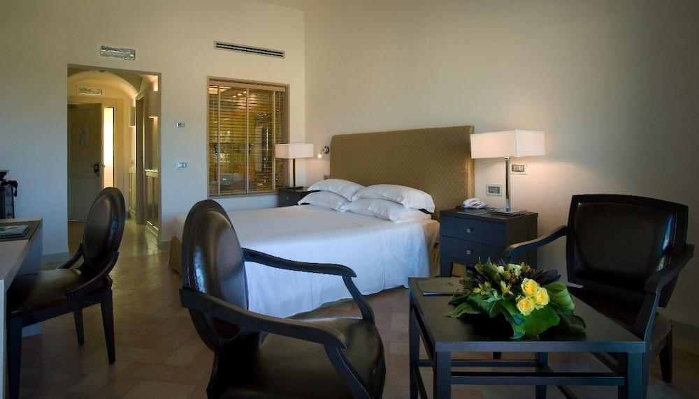 L'Ea Bianca Luxury Resort บายาซาร์ดิเนีย ภายนอก รูปภาพ