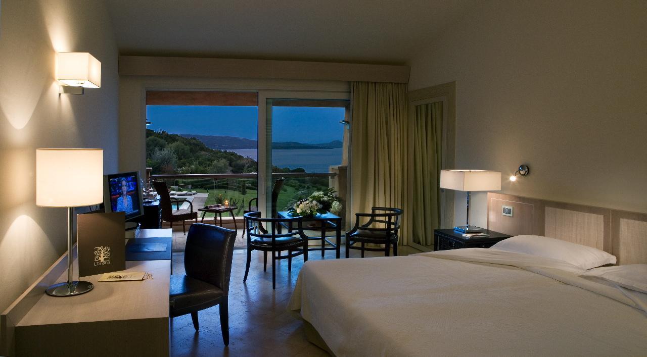 L'Ea Bianca Luxury Resort บายาซาร์ดิเนีย ภายนอก รูปภาพ